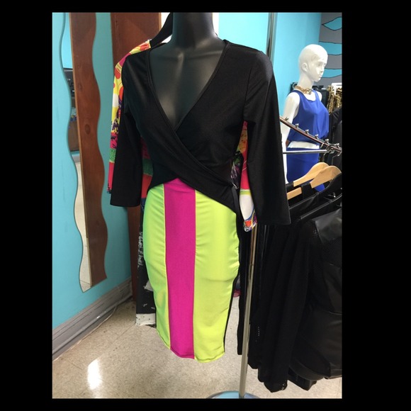 Body con neon dress !!