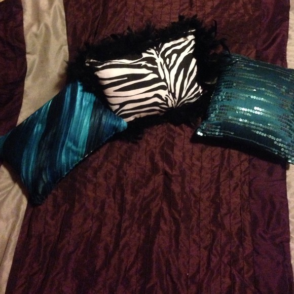 Decorative pillows