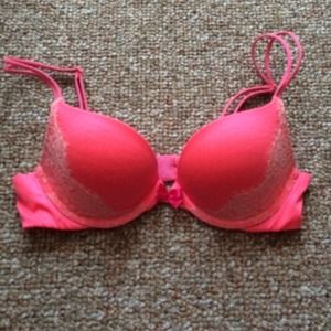 VS 34a very sexy push-up bra