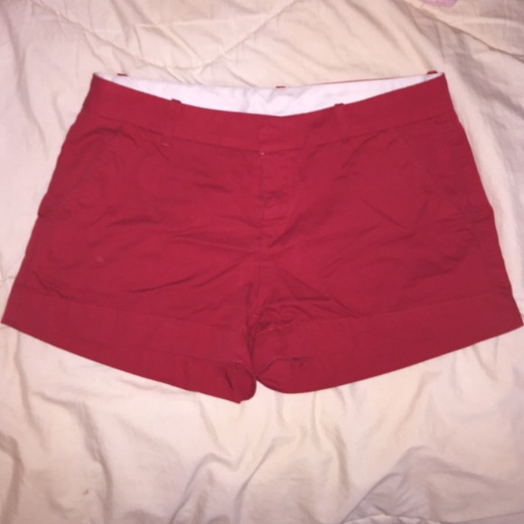 Red UNIQLO cotton shorts!
