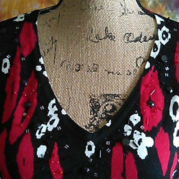 🎉 SALE!! 🎉 Leopard floral v neck sweater - Picture 2 of 4