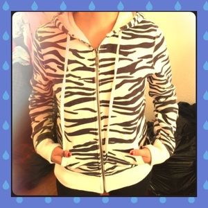Nollie zebra hoodie⚡️