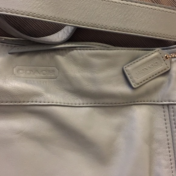 Baby blue optional handheld/cross body purse