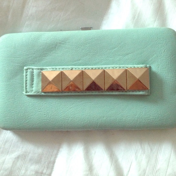 Forever 21 Teal Clutch💖🌸💖