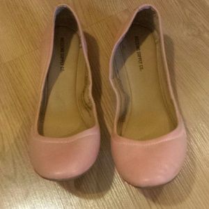 Pink flats NWOT