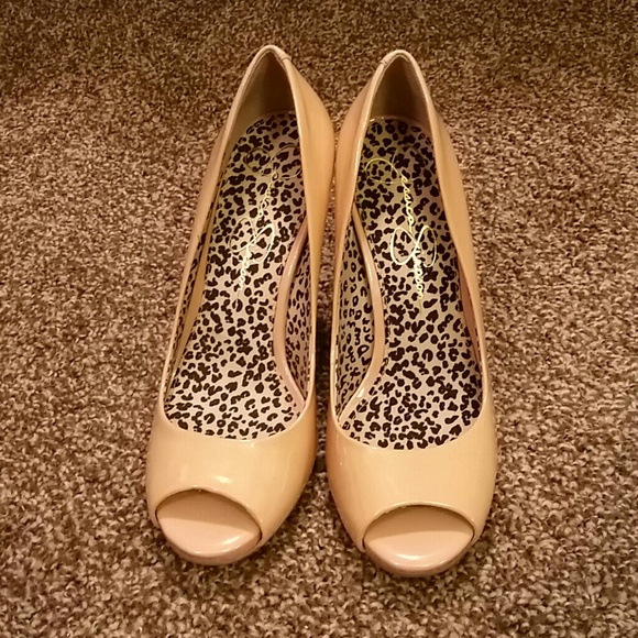 Jessica Simpson Saras Peeptoe Pumps