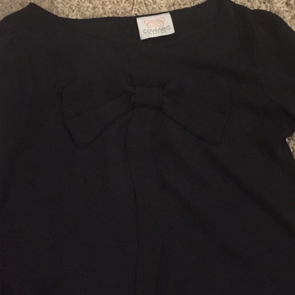 Bow blouse, perfect condition! - Picture 2 of 2