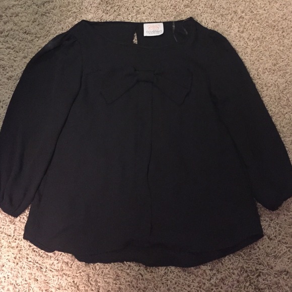 Francesca's Collections Tops - Bow blouse, perfect condition!