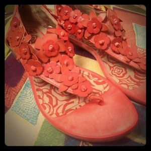 Kenneth Cole Sandals