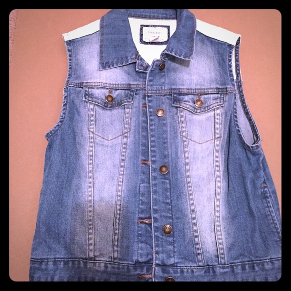 Denim Vest😍 - Picture 1 of 4