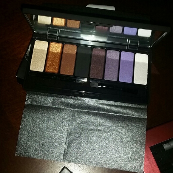 *1 HOUR SALE* Kat Von D BUNDLE - Picture 3 of 4