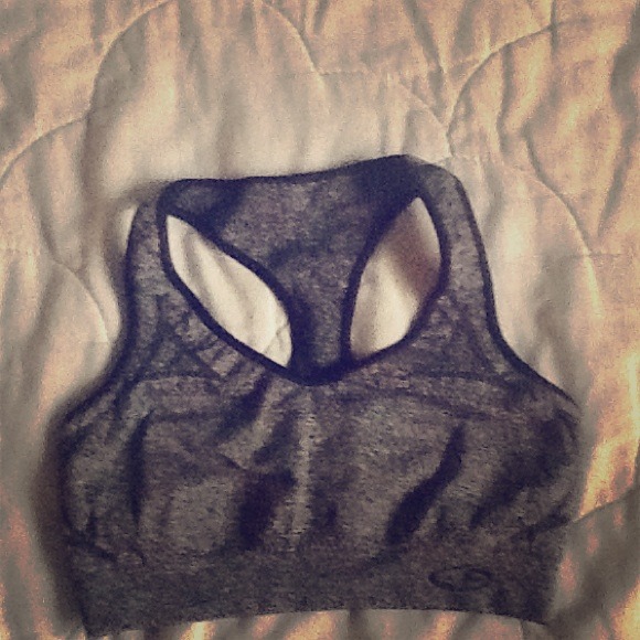 Sports bra