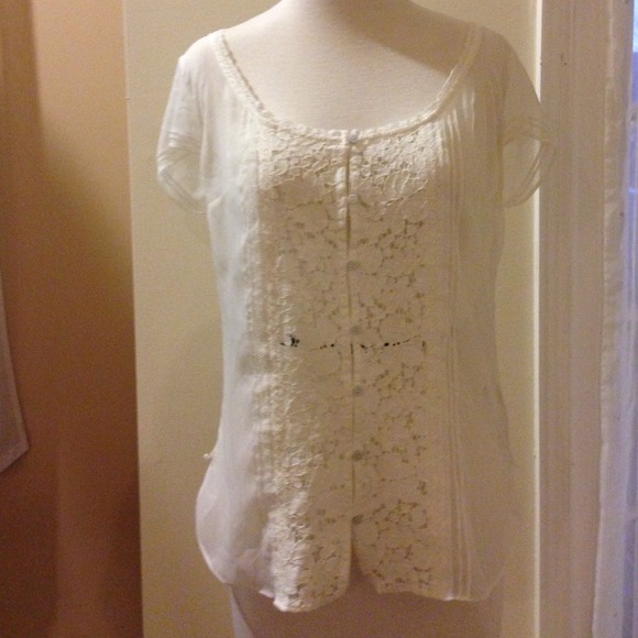 NFS White chiffon and lace paneled A&F Tunic