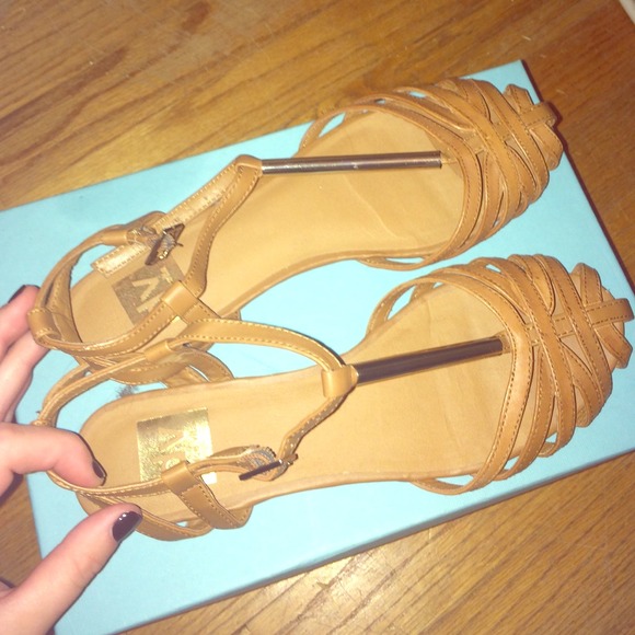 DV by Dolce Vita Shoes - DV by Dolce Vita Sandals