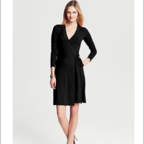 Banana Republic Size M Black Wrap Dress
