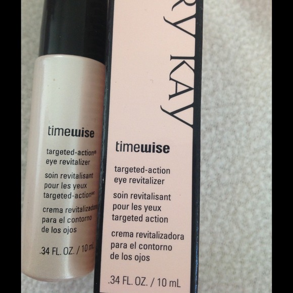 Targeted action eye revitalizer