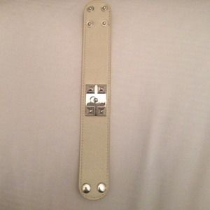 Beige studded bracelet