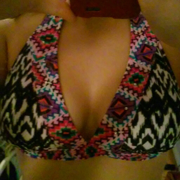 Tribal print bikini top - Picture 2 of 2