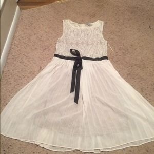 Classy dress!