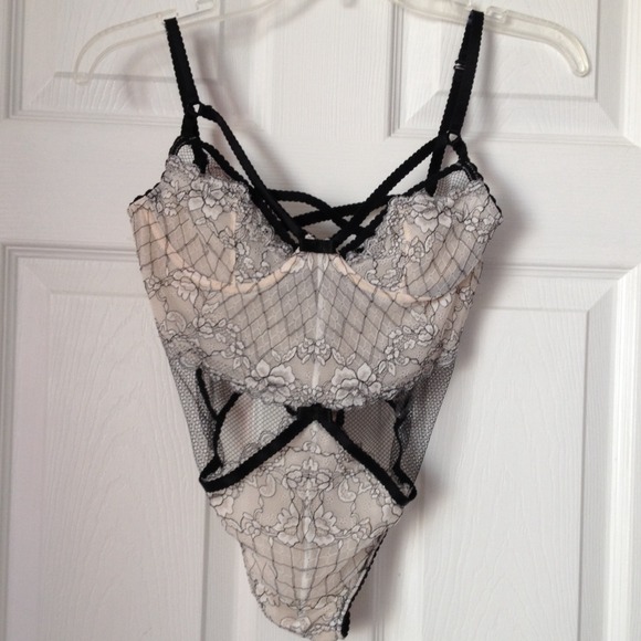 VS lace thong bodysuit - Picture 2 of 4