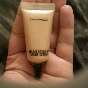 AUTHENTIC MAC SELECT COVER UP CONCEALER NC42
