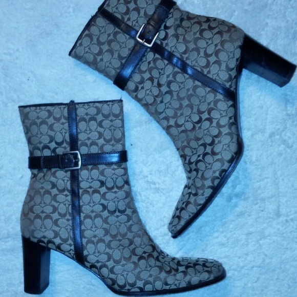 Coach Shoes - ⭐Coach dark brown Lg C -Logo Mid Calf boots