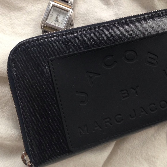 ‼️SOLD‼️MBMJ wallet - Picture 2 of 4