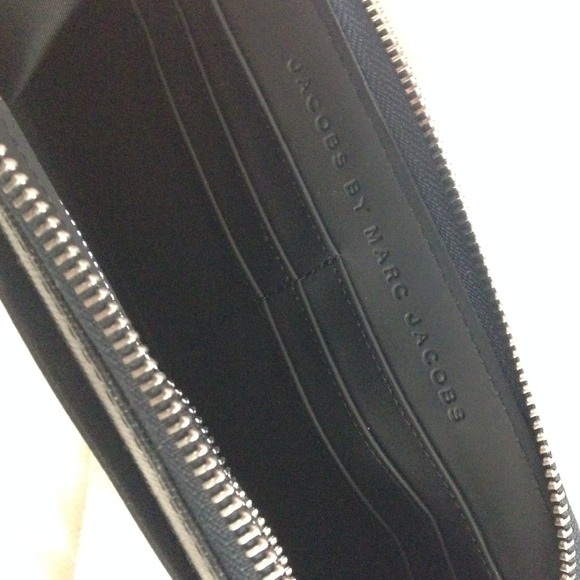 ‼️SOLD‼️MBMJ wallet - Picture 4 of 4