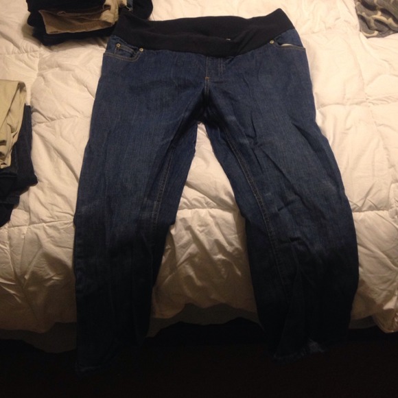 Maternity Jean capris