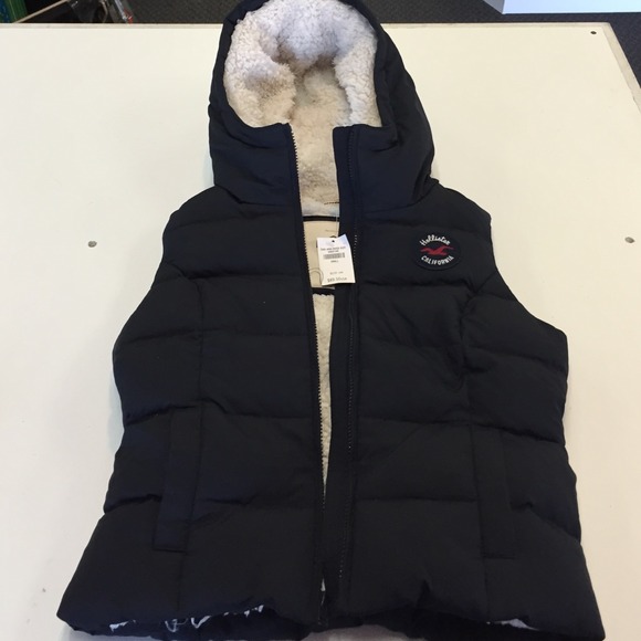 Hollister navy blue vest size small NWT