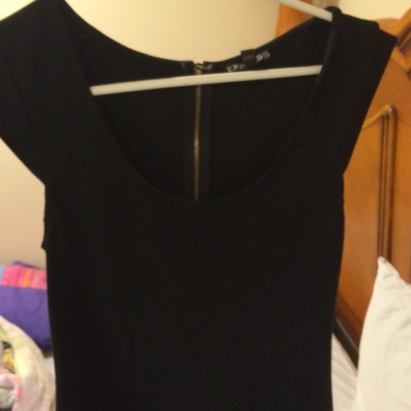 Black fitted dress from EXPRESS. - Picture 2 of 4