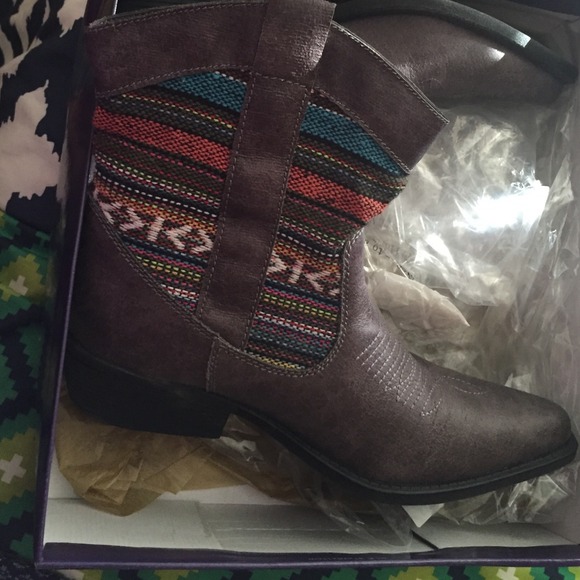 Madden girl boots