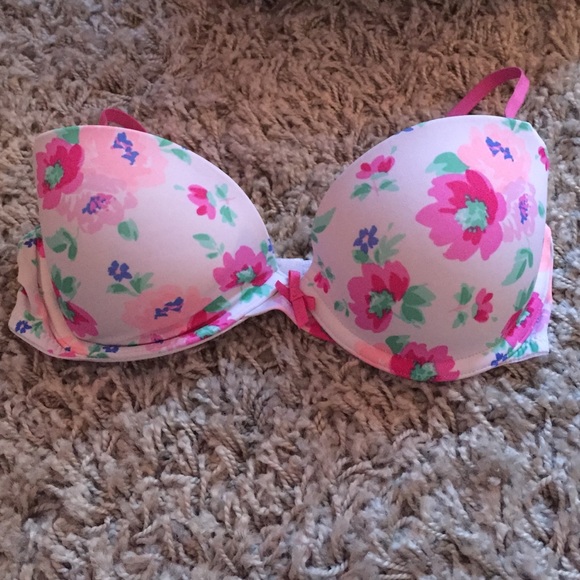 Gilly hicks bra