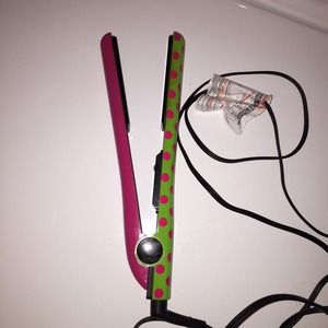 Polka dot flat iron