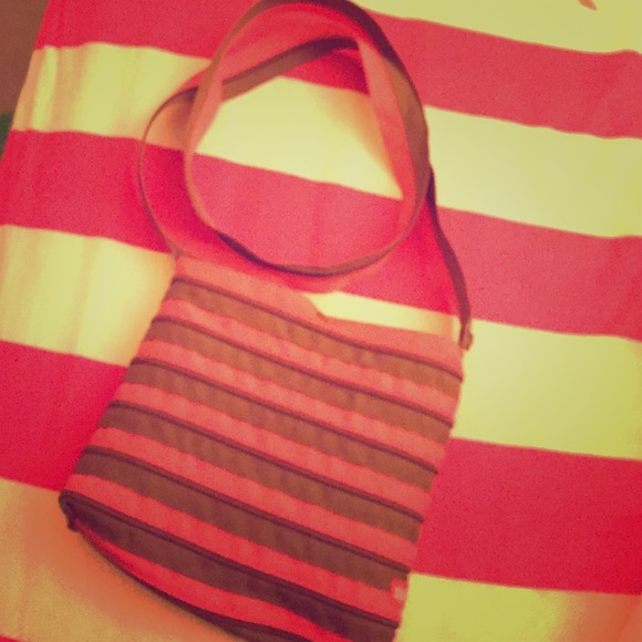 Zip-it purse