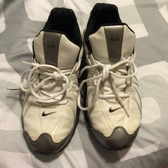 Nike Need new home men size 8.5