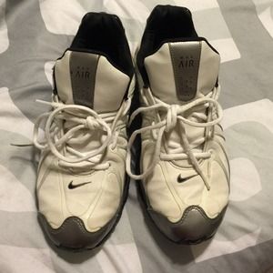 Nike Need new home men size 8.5