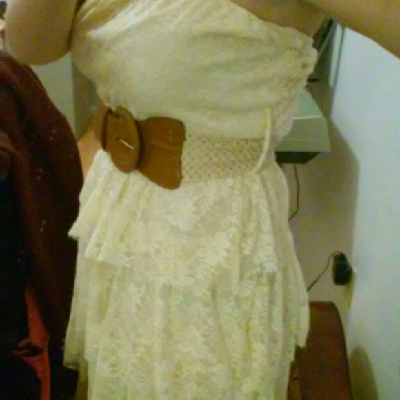 cream colored dress - Picture 2 of 3