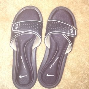 Nike Women's sport slides