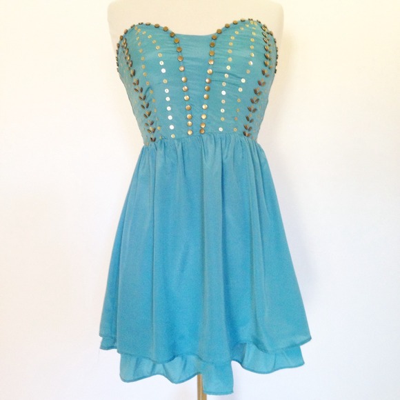 BOUTIQUE ITEM Studded Sweeheart Dress