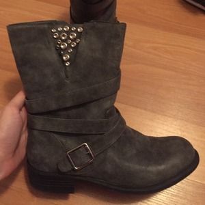 Grey boots with rhinestone detail