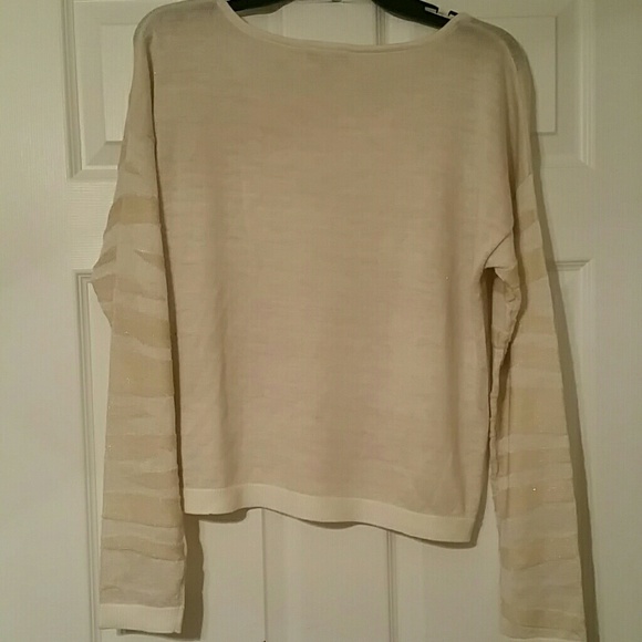 Stylish GB Sweater - Picture 3 of 4