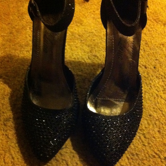 Hells - Picture 4 of 4