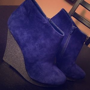 Royal blue sparkle wedges