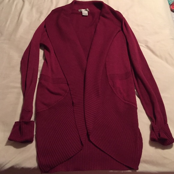 ❌sold❌Maroon sweater. - Picture 3 of 3
