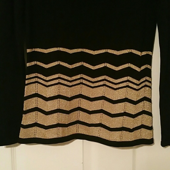 Antonio Melani Fashionably Designed Sweater - Picture 2 of 4