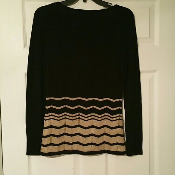 Antonio Melani Fashionably Designed Sweater - Picture 3 of 4