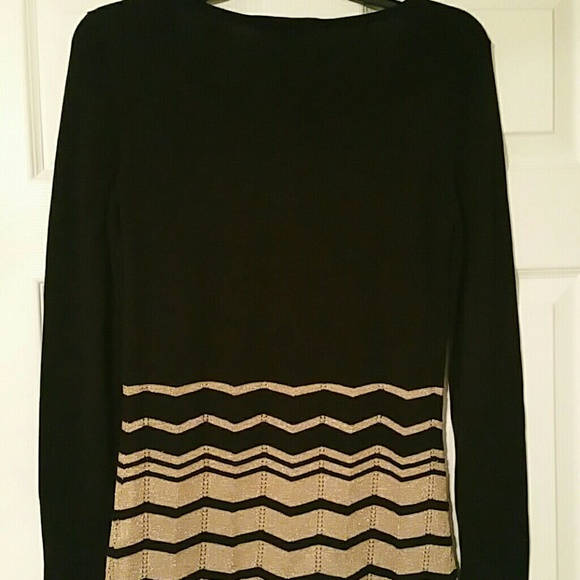 Antonio Melani Fashionably Designed Sweater - Picture 4 of 4