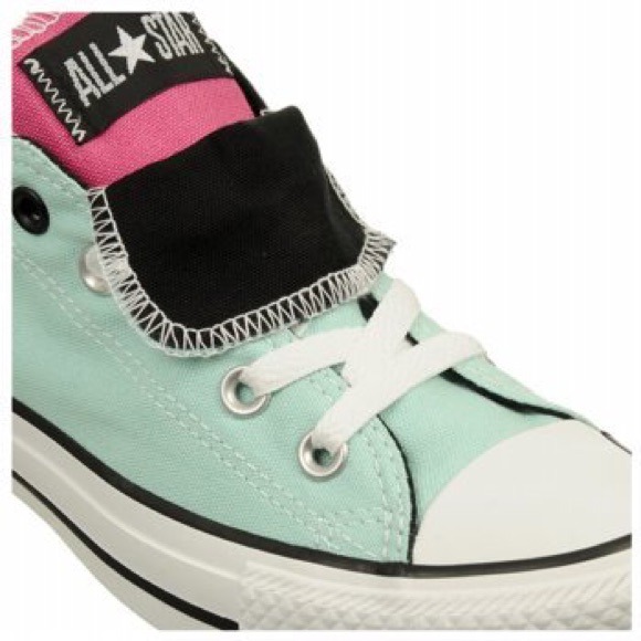 SEA GREEN & PINK DOUBLE TONGUE.