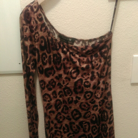 Cheetah print one-sleeve dress